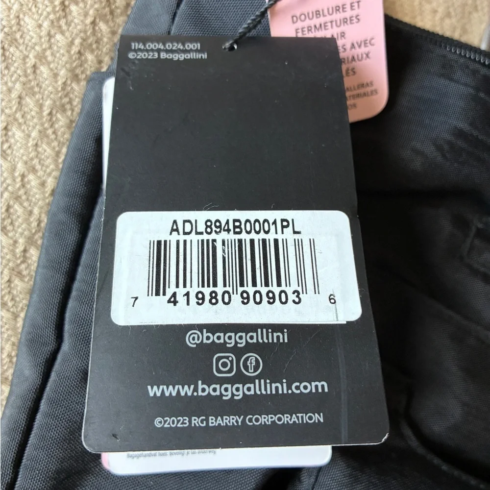Baggallini Tote Messenger Travel Commuter Bag Black NWT